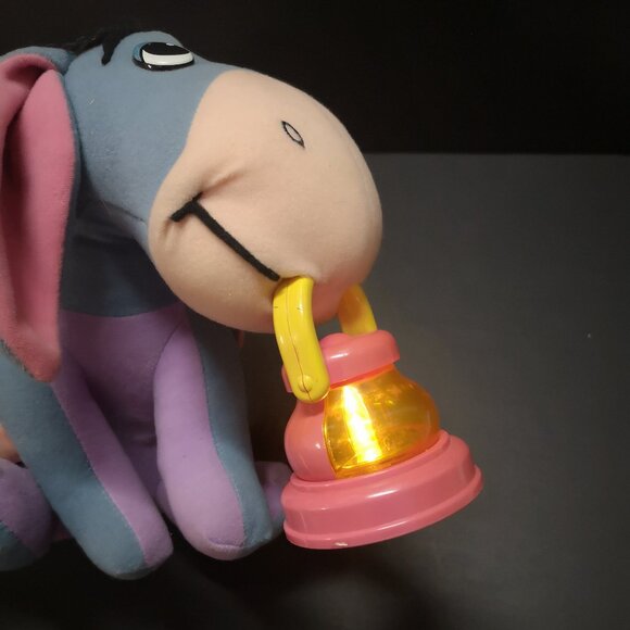 Vintage 1998 Mattel Disney Eeyore Plush w/ Lantern that Lights Up Collectable - Picture 4 of 8
